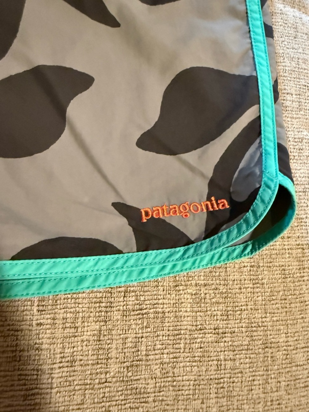 Patagonia Wavefarer men’s board shorts size 30 - Picture 3 of 5